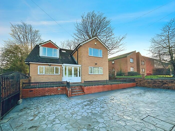 6 Bedroom Detached House For Sale In Parkfield Road, Parkfields, Wolverhampton, WV4