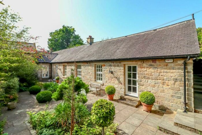 3 Bedroom Barn Conversion For Sale In Home Farm Square, Birstwith, Harrogate, HG3