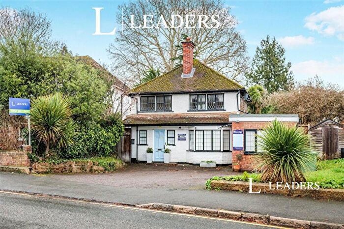 1 Bedroom Flat To Rent In Sidney Road, Walton-on-Thames, KT12