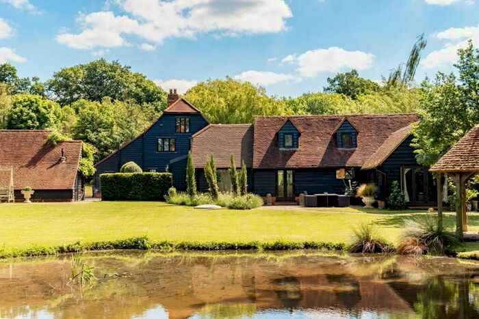 5 Bedroom Barn Conversion To Rent In Mount Road, Theydon Garnon, Epping, CM16