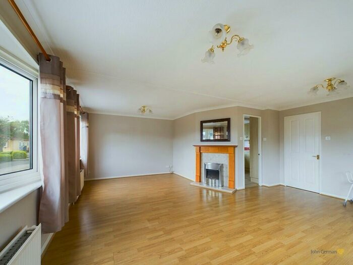 2 Bedroom Detached Bungalow For Sale In Patterdale Road, Alvaston, Derby, DE24