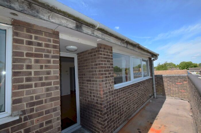 2 Bedroom Apartment To Rent In Kingsley Road, Bicester, Oxfordshire, OX26