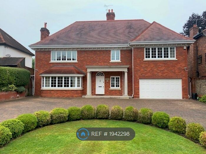 5 Bedroom Detached House To Rent In Kewferry Drive, Northwood, HA6