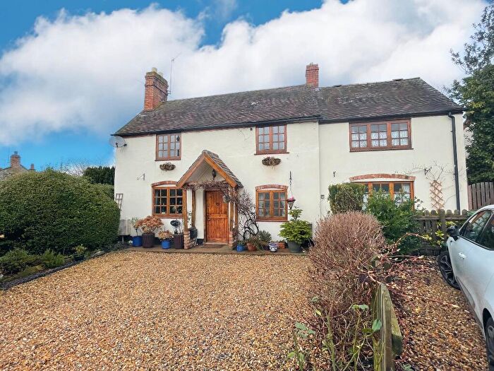 4 Bedroom Detached House For Sale In Grange Road, Bidford On Avon, B50