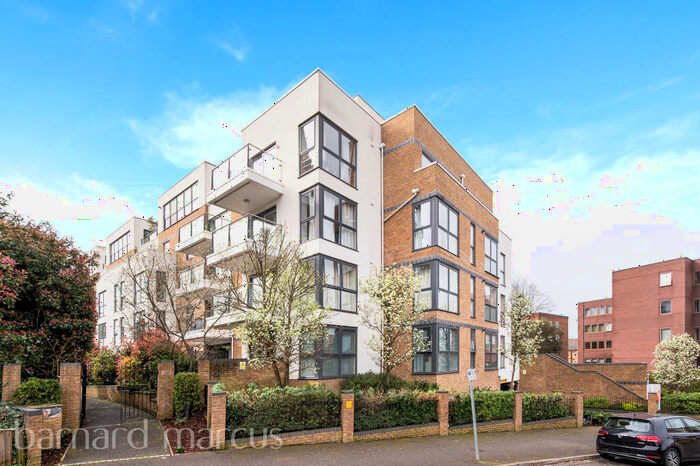 2 Bedroom Flat To Rent In Church Hill Road, Surbiton, KT6