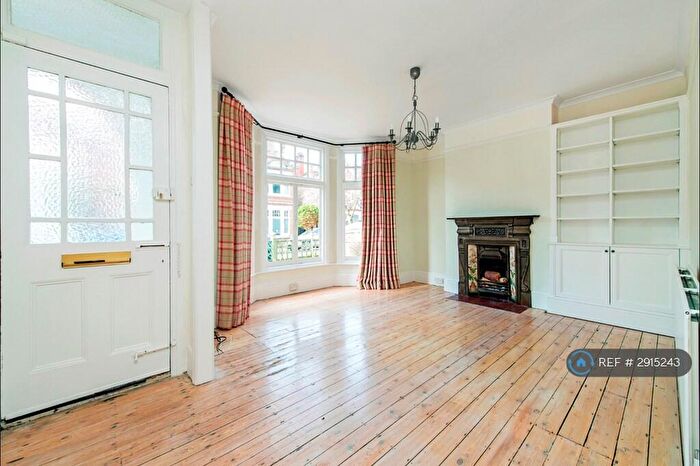 2 Bedroom Maisonette To Rent In Cowley Road, London, SW14