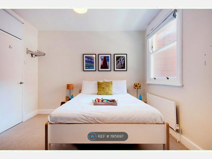 1 Bedroom Flat To Rent In Queen Alexandra Mansions, London, WC1H