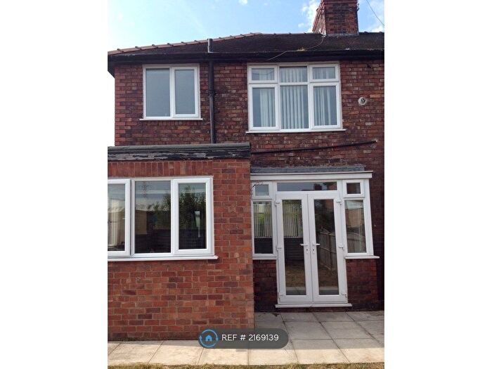 3 Bedroom Semi-Detached House To Rent In Victoria Road, Great Sankey, Warrington, WA5