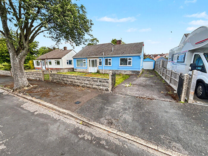 2 Bedroom Detached House For Sale In Christchurch, BH23