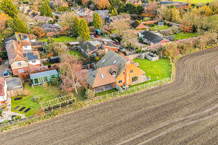 4 Bedroom Terraced House For Sale In Willow Court Lane, Moulsford, OX10