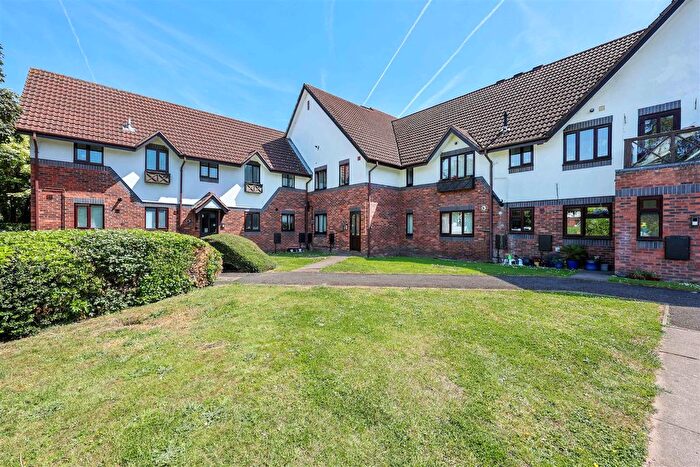 1 Bedroom Flat For Sale In Osprey Close, West Drayton, UB7