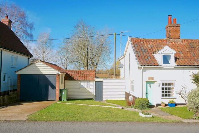 1 Bedroom Cottage For Sale In Bredfield, Woodbridge, IP13