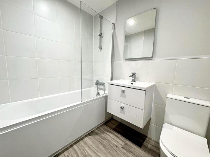 2 Bedroom Apartment To Rent In All Six House, Derby Square, Liverpool, L2
