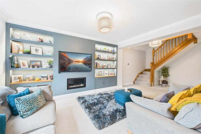 4 Bedroom Bungalow To Rent In Church Road, Sandhurst, Berkshire, GU47