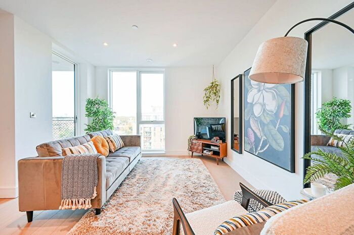 1 Bedroom Flat For Sale In Bookbinder Point, Acton, London, W3