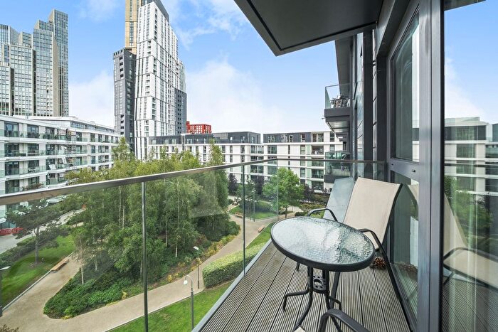 3 Bedroom Flat For Sale In Hebden Place, Nine Elms, London, SW8