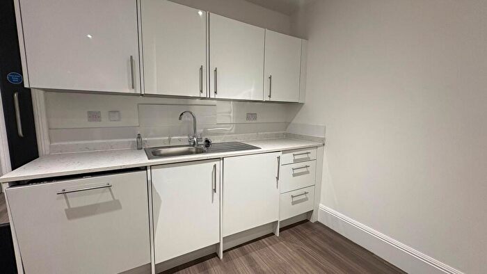 Apartment To Rent In Sherwin House, NG1