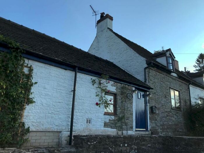 2 Bedroom Cottage For Sale In Hay On Wye, Hardwicke, HR3