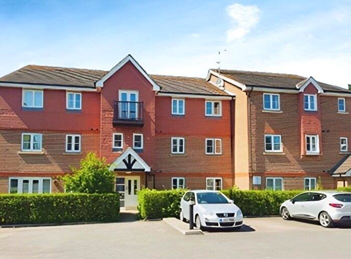 2 Bedroom Apartment To Rent In Kings Road, Horsham, RH13