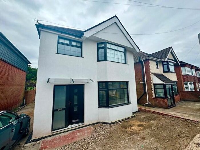 3 Bedroom Detached House To Rent In Bitterne Road West, Southampton, SO18