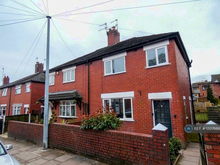 3 Bedroom Semi-Detached House To Rent In Clanway Street, Stoke-On-Trent, ST6