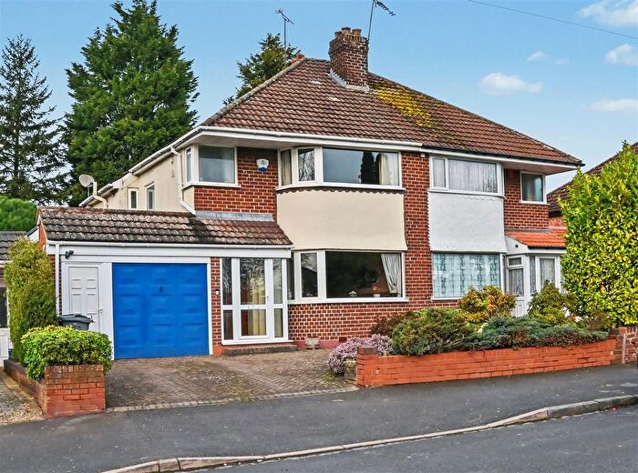 3 Bedroom Semi Detached House For Sale In Dwellings Lane, Quinton, Birmingham, B32
