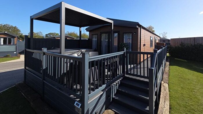 2 Bedroom Lodge For Sale In Two Bed Chantry Lodge, Willow Pastures Country Park, Skirlaugh, Hull, East Riding Of Yorkshire, HU11