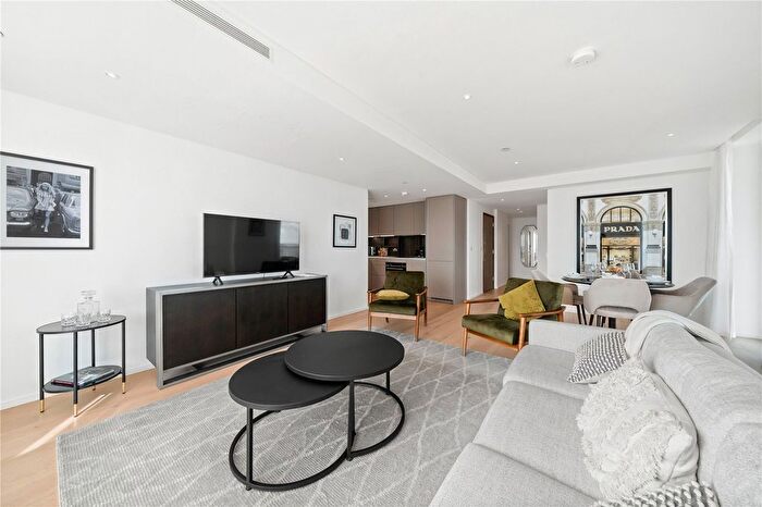 2 Bedroom Flat For Sale In York Place, London, SW11