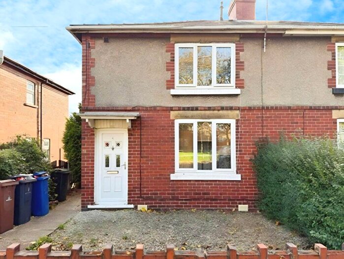 3 Bedroom Semi Detached House To Rent In West End Crescent, Royston, S71