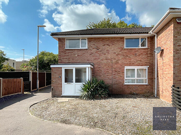 3 Bedroom Private Halls To Rent In Walcot Close, Norwich, NR5