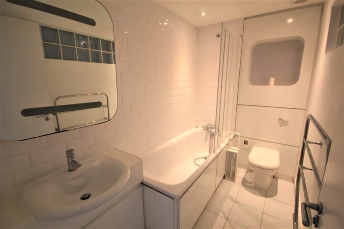 2 Bedroom Flat To Rent In Cheshire Street, Shoreditch E2