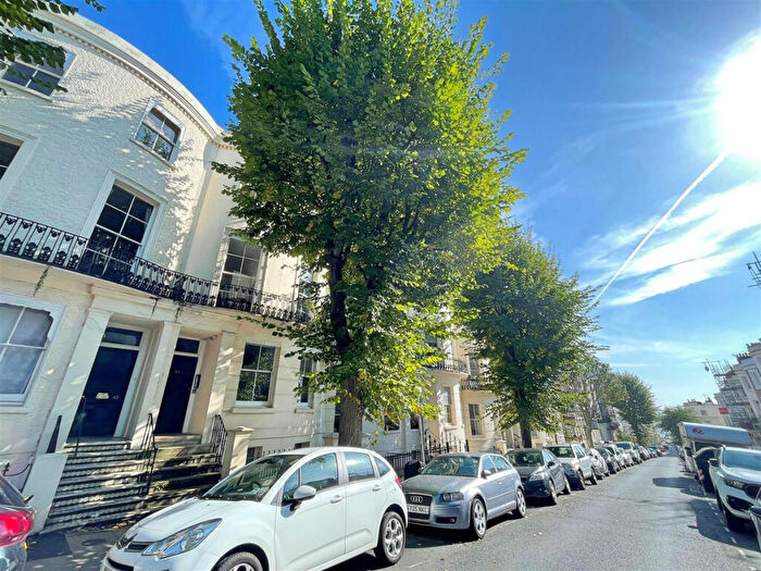 1 Bedroom Apartment For Sale In Brunswick Road, Hove, BN3