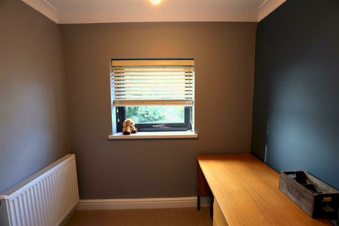 4 Bedroom Semi-Detached House To Rent In Porth-Y-Green Close, Llanblethian, Cowbridge, CF71