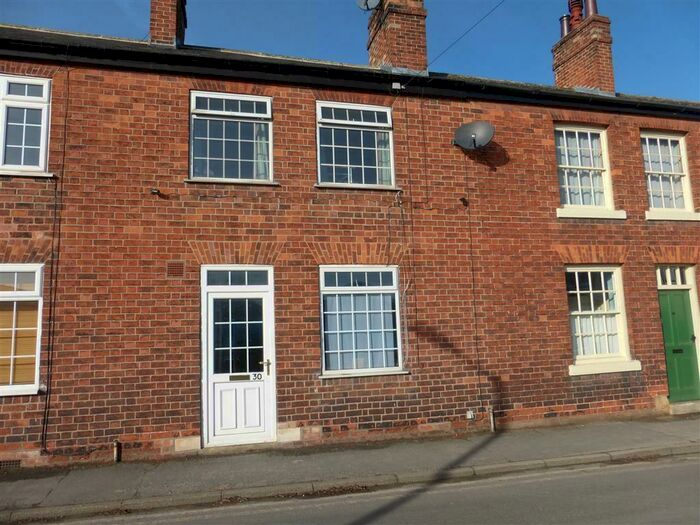2 Bedroom House To Rent In Church Street, Bawtry, Doncaster, DN10