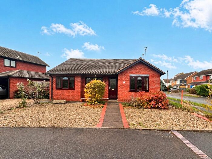3 Bedroom Bungalow To Rent In Bridgetown Road, Stratford-Upon-Avon, CV37