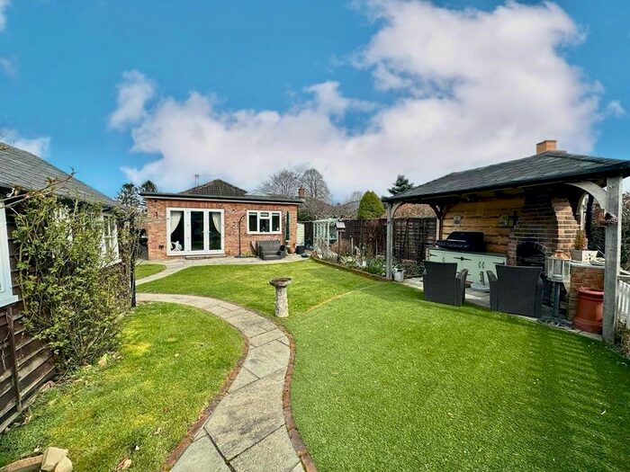 3 Bedroom Semi-Detached Bungalow For Sale In South Acre, South Harting, Petersfield, GU31