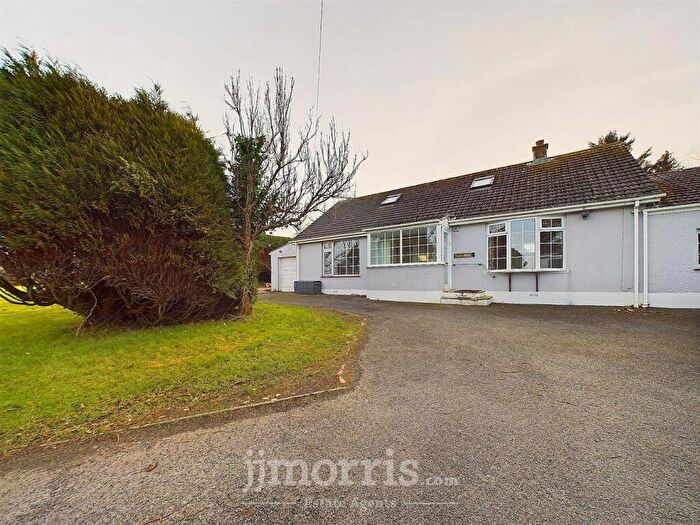 2 Bedroom Chalet For Sale In Blaenwaun, Dwrbach, Scleddau, Fishguard, SA65