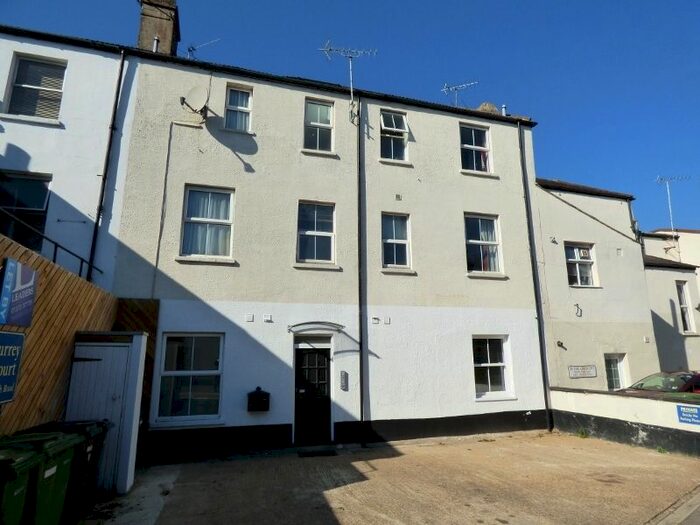 Studio To Rent In Church Road, Leatherhead, KT22