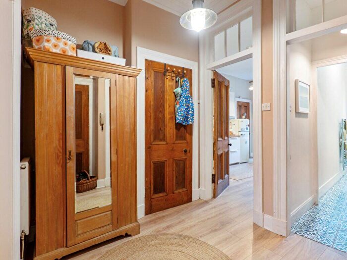 1 Bedroom Flat For Sale In G/ Garrioch Quadrant, North Kelvinside, G20