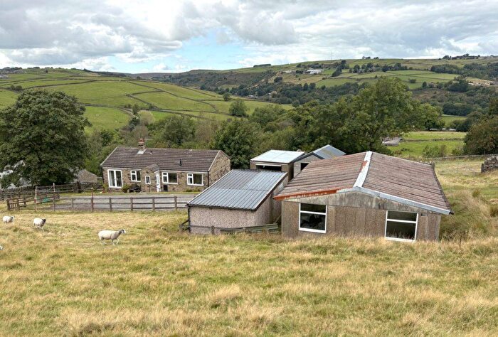 House For Sale In Smallholding For Sale – Valley View Bungalow, Spring Wells, Oakworth, BD22