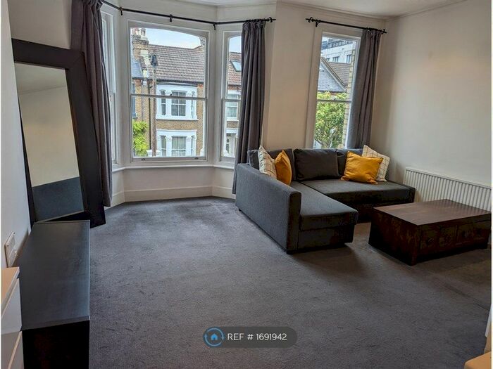 1 Bedroom Flat To Rent In Davisville Road, London, W12