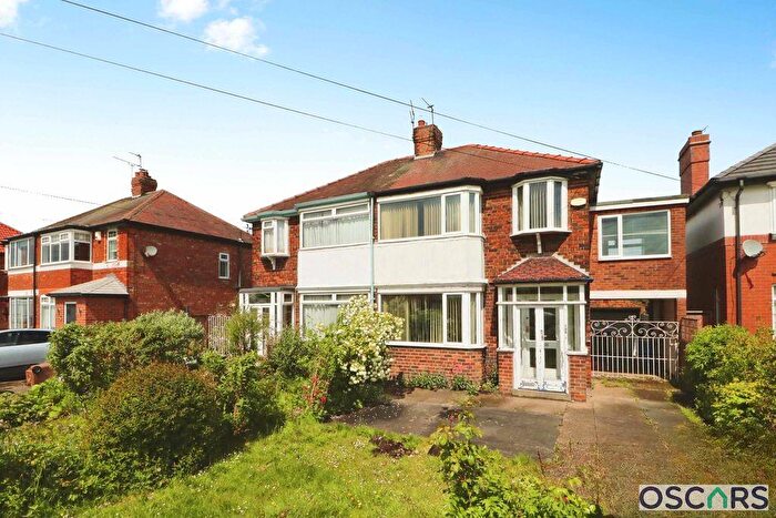 4 Bedroom Semi-Detached House For Sale In Hull Road, Anlaby, HU10
