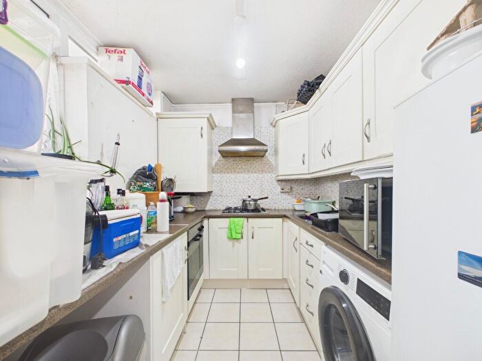 1 Bedroom Flat For Sale In Raymond Postgate Court, Tawney Road, London, Greater London, SE28