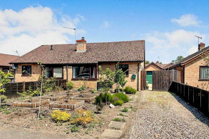 2 Bedroom Semi-Detached Bungalow For Sale In Mulberry Close, Mildenhall, Bury St. Edmunds, IP28