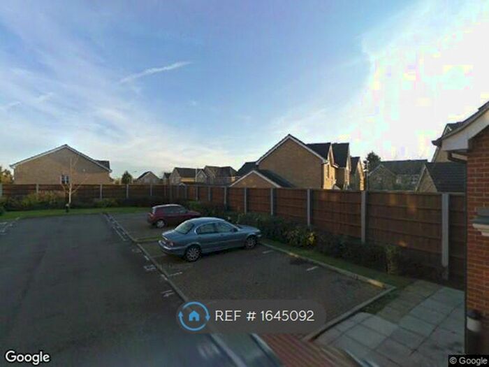 2 Bedroom Flat To Rent In Seymour Place, Hornchurch, RM11