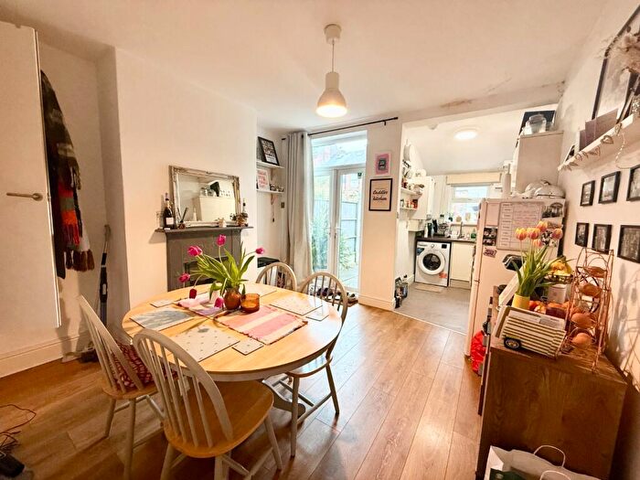 3 Bedroom Terraced House To Rent In Wesley Grove, Nottingham, Nottinghamshire, NG5