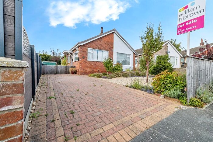 2 Bedroom Detached Bungalow For Sale In Overton Close, Navenby, Lincoln, LN5