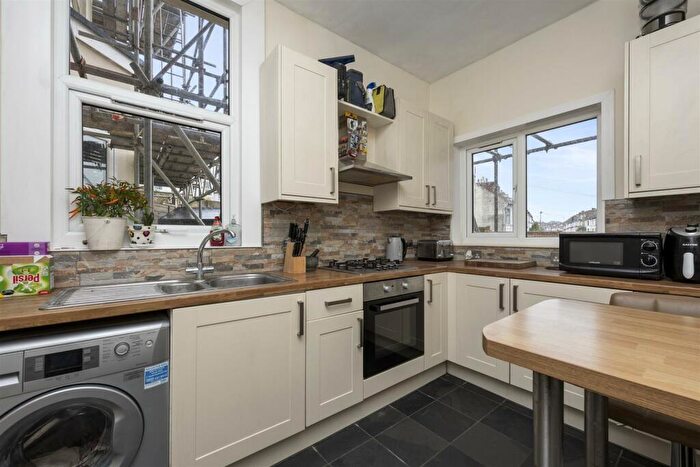 1 Bedroom Flat For Sale In Highcroft Villas, Brighton, BN1