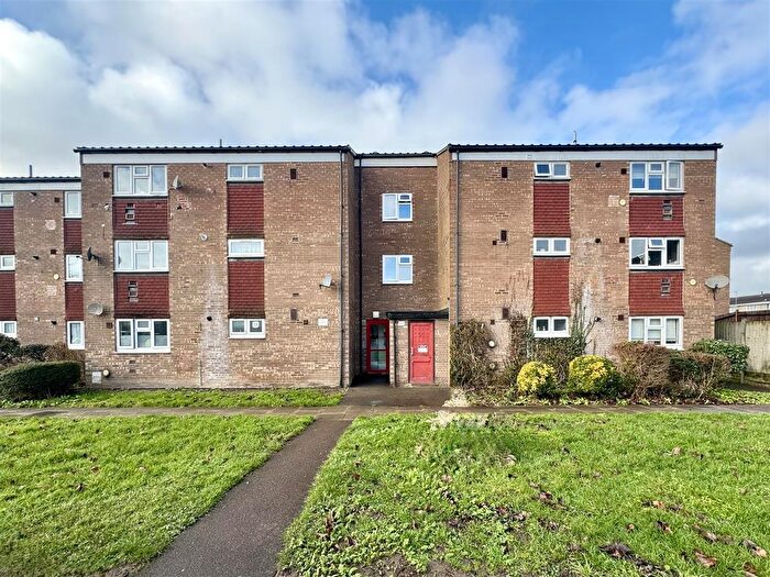 3 Bedroom Flat To Rent In Mulberry Close, Broxbourne, EN10