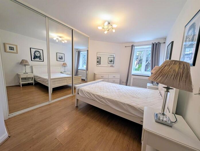 2 Bedroom Apartment To Rent In Quebec Quay, Liverpool, L3